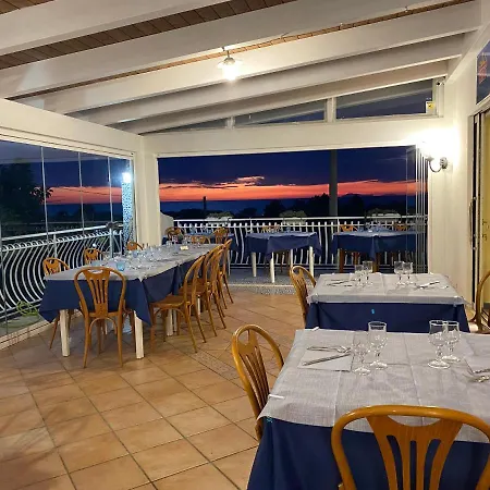 Hotel Ristorante Colleverde 3*